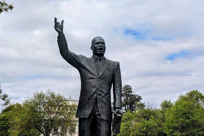 Stockton Scavenger Hunt Walking Tour and Game - Who Will Love This?