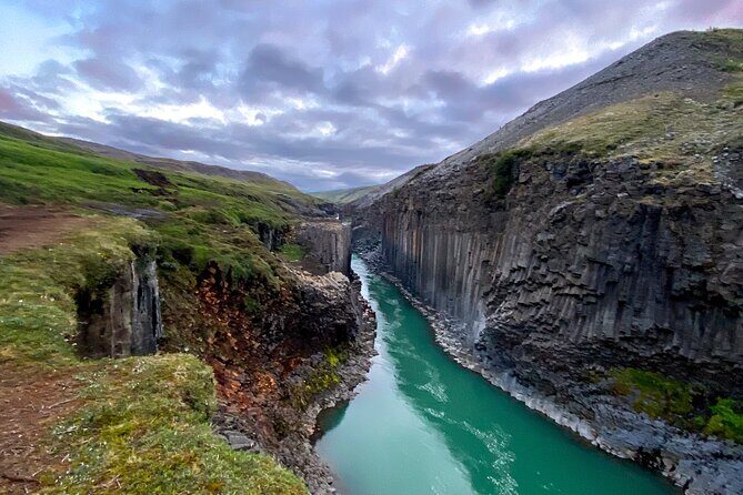 Stuðlagil Canyon and Vök Baths Day Tour - Transportation, Group Size, and Overall Value