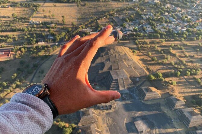 Sunrise HotAir Balloon Adventure Over Teotihuacan's Pyramids - Analyzing the Price and Value
