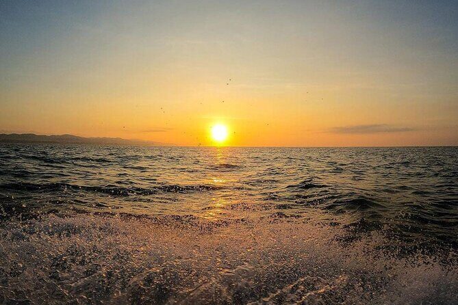 Sunrise with stars and Dolphin sighting in Puerto Escondido! - Why This Tour Offers Good Value