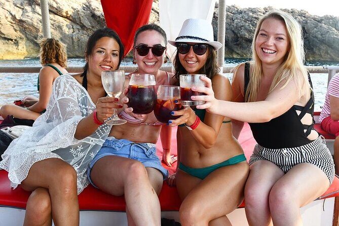 Sunset Beach Tour 3 HS all Inclusive ( Paddle boards , Kayaks & Snorkeling) - Who Should Consider This Tour?