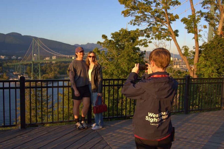 Sunset Bus Tour: Stanley Park & English Bay Photostops - Frequently Asked Questions