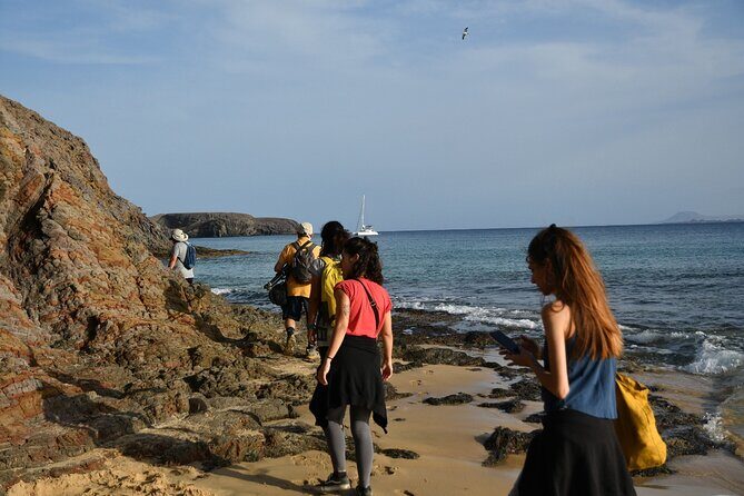 Sunset Playa Mujeres or Volcan del Cuervo Connect&flow Yoga practice - Authenticity and Value
