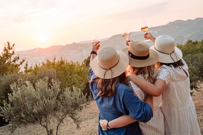 Sunset wine tasting in vineyard - The Experience’s Strengths