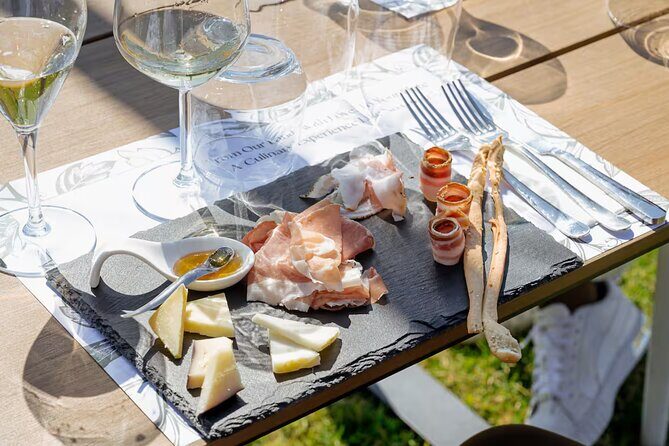 Superior Wine Tasting with Lunch on the slopes of Mt. Vesuvius - The Flavorful Meal: More Than Just a Tasting