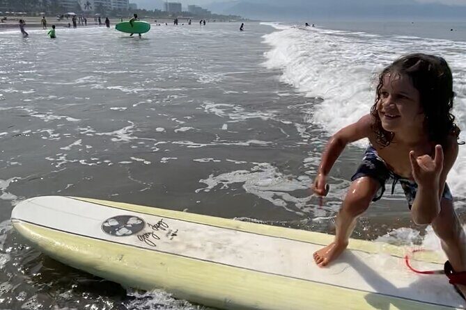 Surf classes in Puerto Vallarta with local instructors - The Sum Up