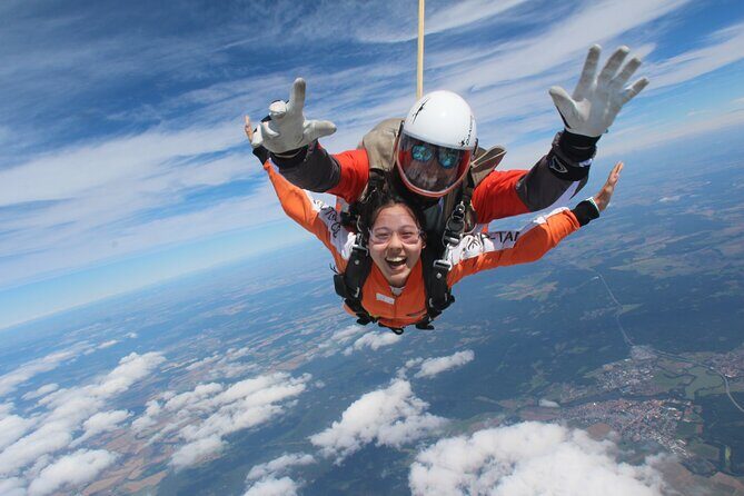 Tandem Skydiving in Prague - Tandem Jump with transfers! - The Experience in Detail