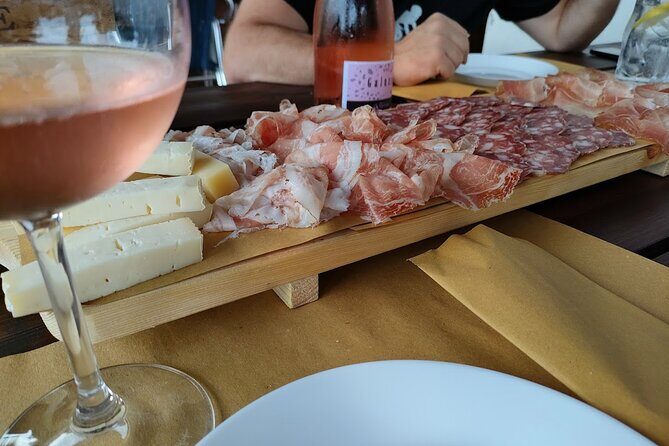 Tasting of 4 Valtenesi wines with local food in Salò - The Itinerary: What to Expect