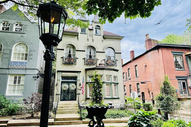The Best of Old Louisville: 60-Minute PRIVATE Guided Walking Tour - The Final Word