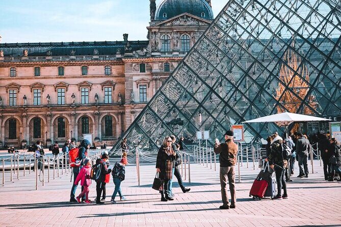 The Louvre Museum Private 2.5h Family-Friendly Tour - The Itinerary in Detail