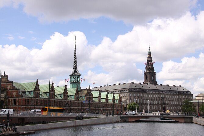 The Murder by Christiansborg Palace: Interactive Mystery Hunt - FAQ