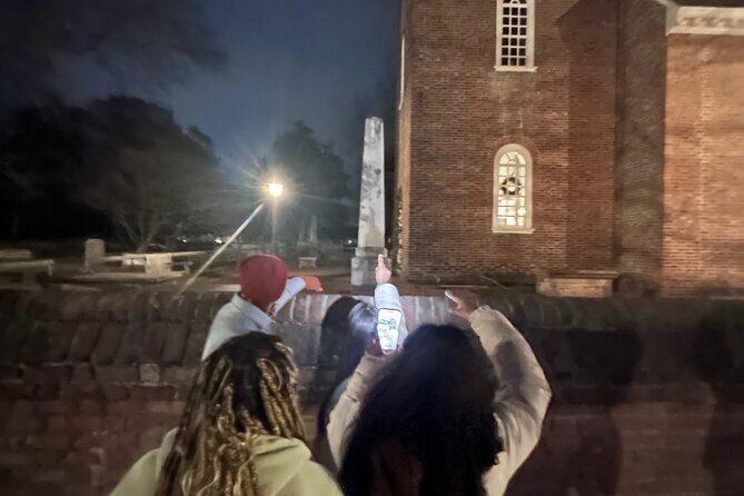 The Murder Tour and Pub Crawl - The Experience: Drinks, Stories, and Historic Streets