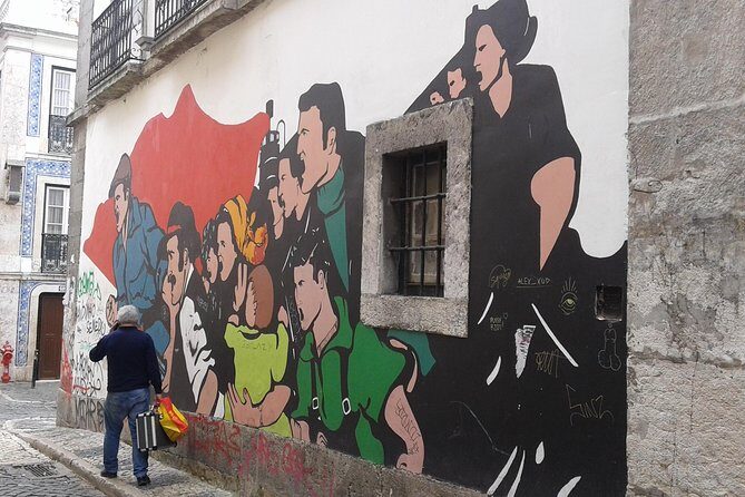 The Real Lisbon Street Art Private Guided Tour by Minivan - Practicalities and Tips