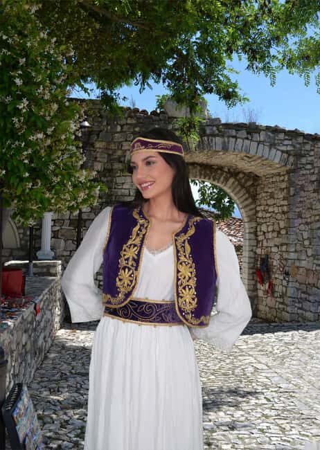 Tirana: Traditional Photoshoot in Albanian Costumes - Who Will Love This Tour?