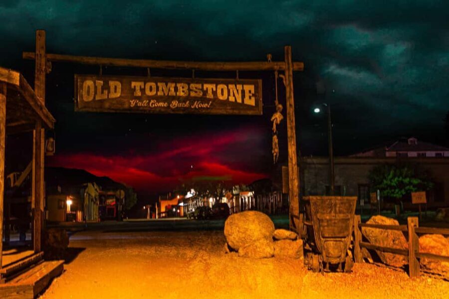 Tombstone Ghost Tours: Ghosts & Gunslingers of the Wild West - What You Can Expect