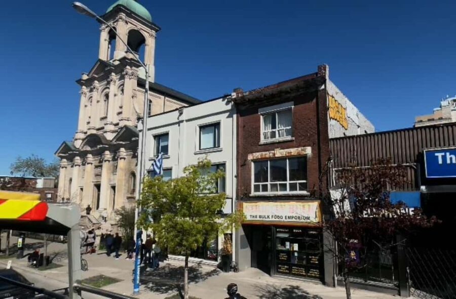 Toronto East Neighbourhoods Tour: Open Top Bus & Live Guide - Who Will Enjoy This Tour?