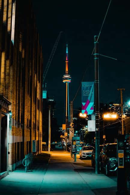 Toronto: Night City Sightseeing Tour - FAQs