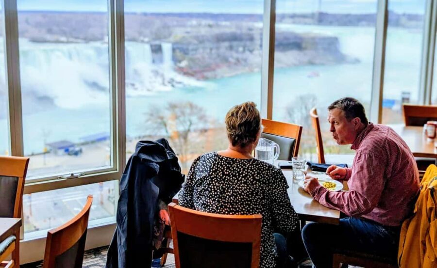 Toronto to Niagara Falls: Evening Tour with Cruise & lights - Key Points