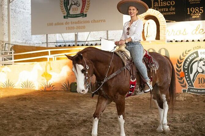Tour between Charros, Mariachi and Tlaquepaque - A Closer Look at the Tour Experience