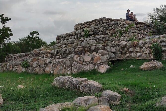 Tour Merida the unforgettable and vibrant city of the Mayab - Exploring Paseo de Montejo