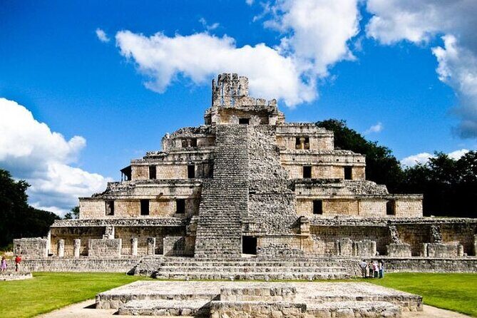 Tour to Edzna and Tortugas Bay - The Value of the Tour