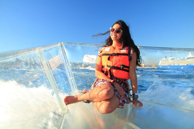Tour to the Arch of Cabo San Lucas in a transparent glass boat - What to Expect from This Cabo Adventure