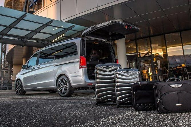 Transfer between Rome and the Fiumicino Airport FCO - A Closer Look at the Experience in Real Reviews