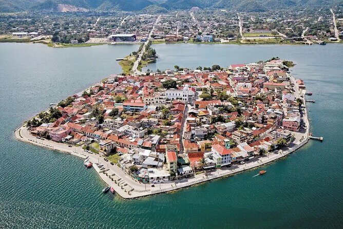 Transfer from Chiapas to Flores Guatemala - Who Is This Transfer Best For?