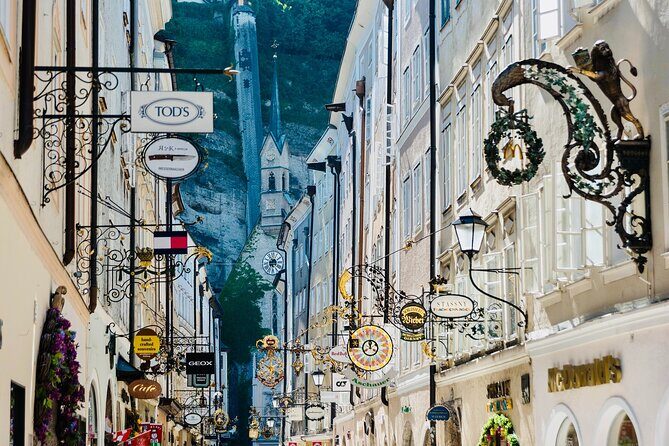 Transfer from Prague to Salzburg with Tour Stop in Cesky Krumlov - Why This Tour Excels