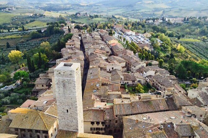 TRANSFER TOUR Florence to Lucca with a stop in San Gimignano - What Travelers Say