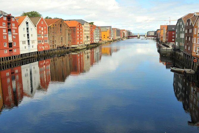 Trondheim Private Transfer from Trondheim (TRD) Airport to City centre - The Experience in Action