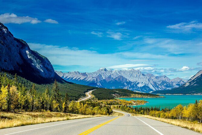 Up to 6 Guests Private Tour Lake Louise and Icefield Parkway - Explore the Rockies: A Detailed Breakdown of the Itinerary