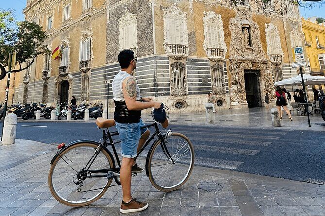 Valencia: Guided Bike Tour of the city's highlights. From 23 - Architectural Marvels and Ancient Roots