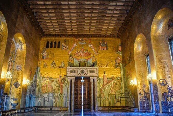 Vasa, Old Town, City Hall, Palace with Entry, Guided Tour - What Makes This Tour Stand Out?