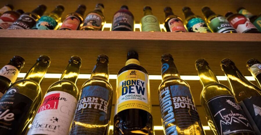 Vienna: Craft Beer Tasting Experience with Local Snacks - Why This Tour Works