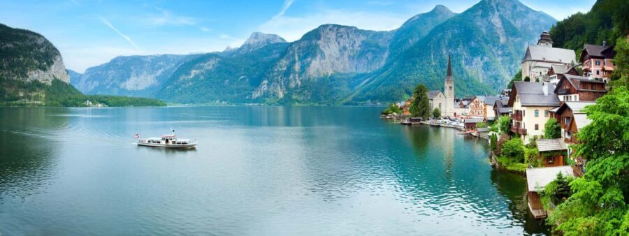 Vienna: Hallstatt Salzkammergut Day Tour with option skywalk - Gmunden: A Lakeside Village