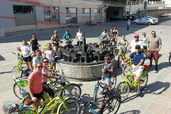 Vienna Highlights Small-Group Bike Tour - Exploring Vienna on Two Wheels
