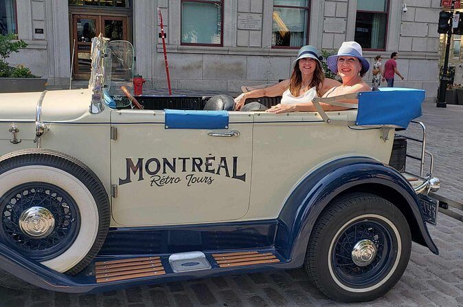 Vintage 1930 convertible ride in Old Montreal w/ old tunes-30min - The Sum Up