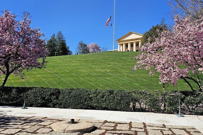 Visit Arlington National Cemetery with one of DC's best guides! - Why This Tour Offers Great Value
