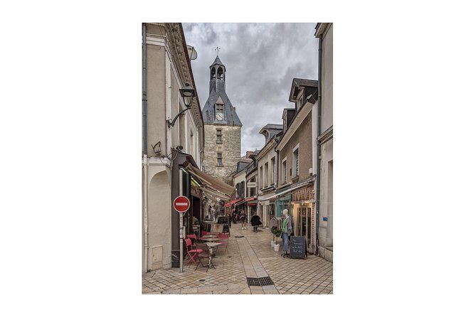 Walking Photography Tour of Amboise conducted in English - Frequently Asked Questions