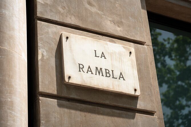 Walking Tour in Barcelona with Arabic Guide - Walking Down La Rambla