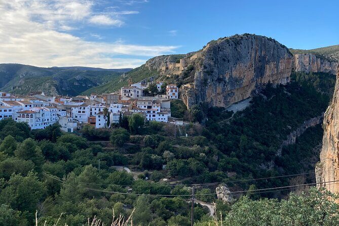 Walking Tour of the Hanging Bridges of Canyon de Turia and Chulilla Village - The Value of the Experience
