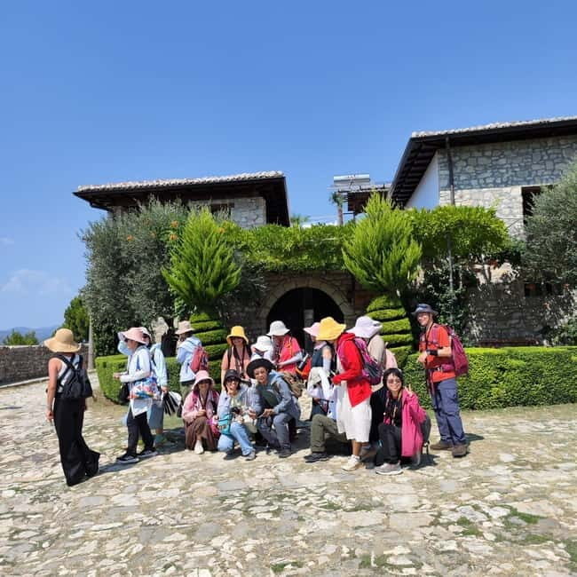 "Wander Berat: The City of a Thousand Windows" - by 1001 AA - Who Should Sign Up?