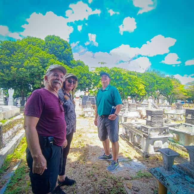 What's Day of the Dead? Merida: Cemetery Tour - The Final Sections: Diverse Graves and Hidden Stories