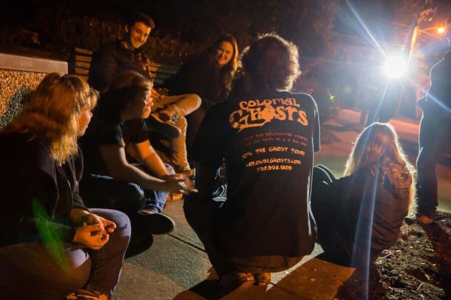 Williamsburg: Echoes of Twilight Late-Night Ghost Tour - Exploring Williamsburg’s Haunted Sides: A Detailed Look