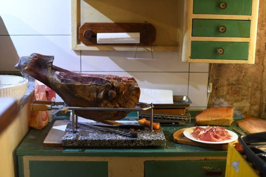 Zadar: Culinary Walking Tour with Food Tastings - Authenticity and Overall Value