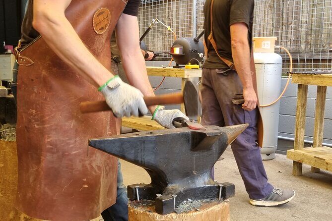 6 Hours Private Blacksmithing Class in Brisbane - Who Should Consider This Experience?