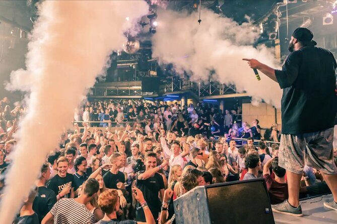 Bar Crawl Miami: 4 Venues 1 Night Including Drinks specials - The Experience: What Travelers Can Expect