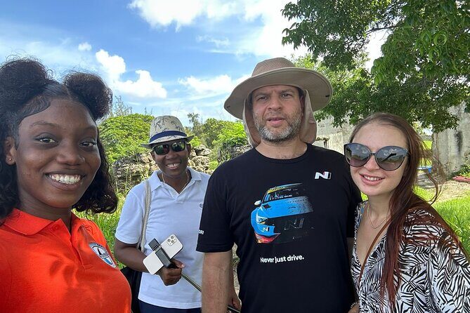 Biggvee Bus Adventure - Transportation and Comfort