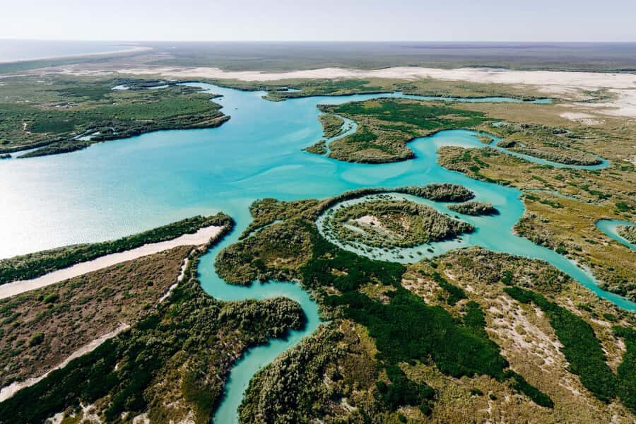 Broome: Helicopter Flight and Willie Creek Pearl Farm Tour - Discovering Willie Creek Pearl Farm